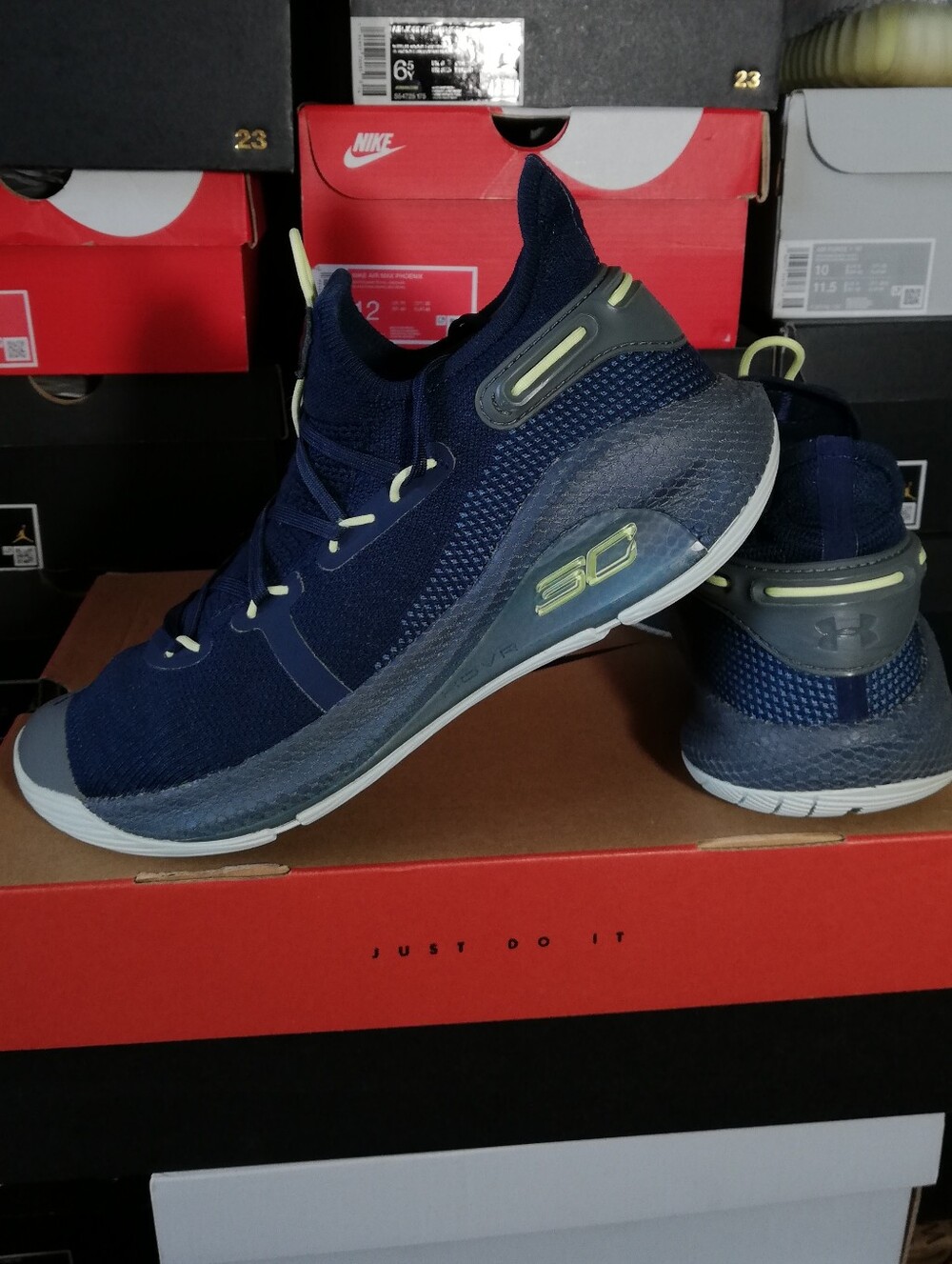 Under Armour Curry 6 Men US size 9.5 Good Condition